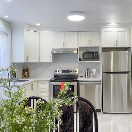 多伦多Newly-Renovated 3Br House, 12 Minutes To Airport公寓 外观 照片