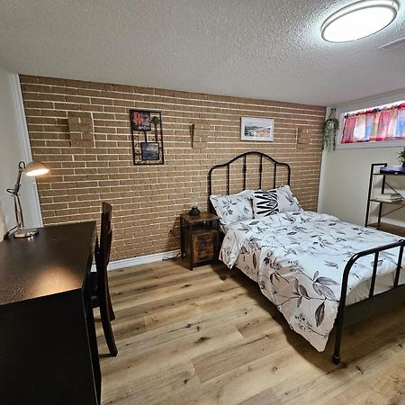多伦多Newly-Renovated 3Br House, 12 Minutes To Airport公寓 外观 照片