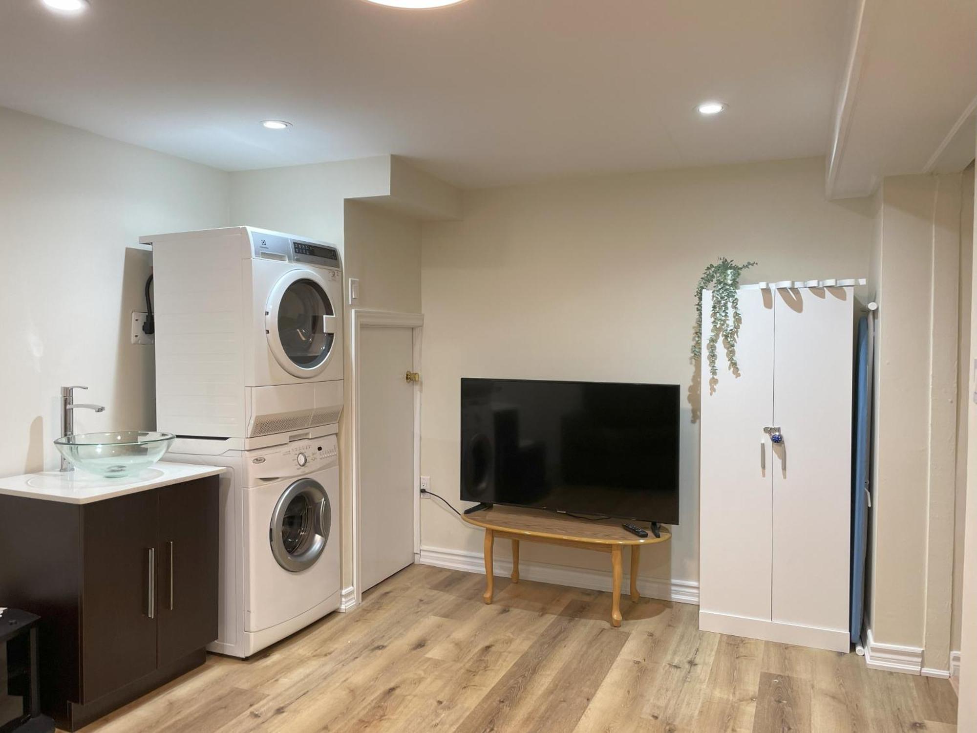 多伦多Newly-Renovated 3Br House, 12 Minutes To Airport公寓 外观 照片