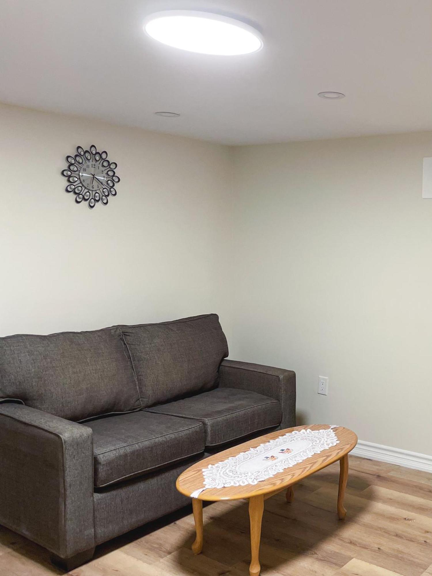 多伦多Newly-Renovated 3Br House, 12 Minutes To Airport公寓 外观 照片